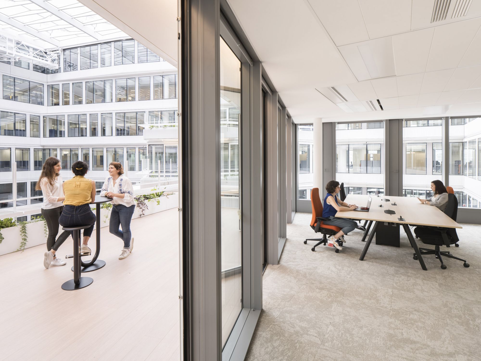 ©Kardham_Orange_Bridge_Issy-les-Moulineaux_Photos_Vincent_Muracciole ©Kardham_Orange_Bridge_Issy-les-Moulineaux_Photos_Vincent_Muracciole